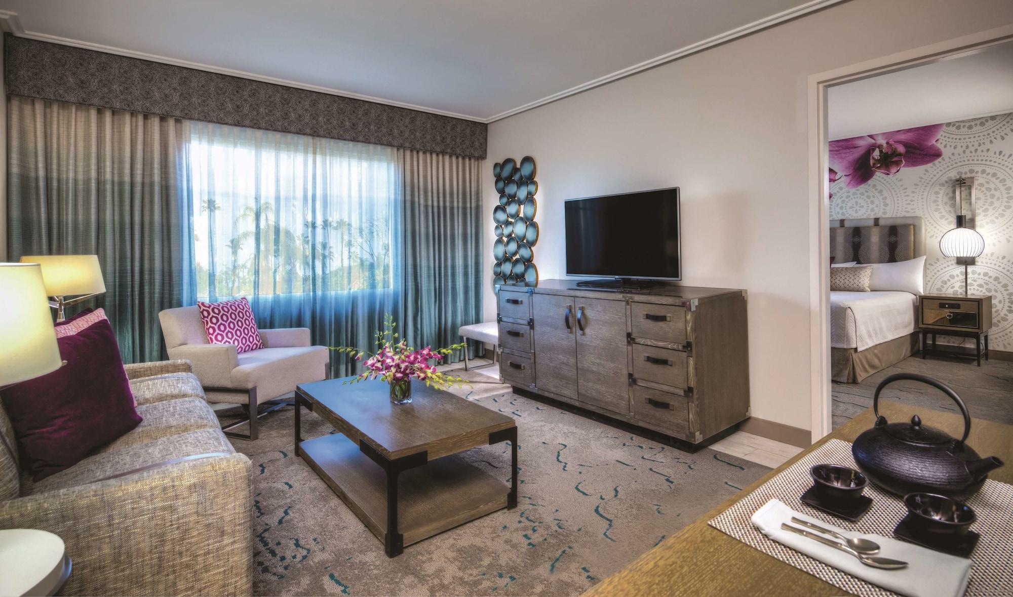 Universal'S Loews Royal Pacific Resort Орландо Екстериор снимка